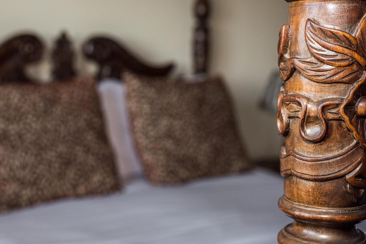 Riviera Guesthouse วิทบี ภายนอก รูปภาพ